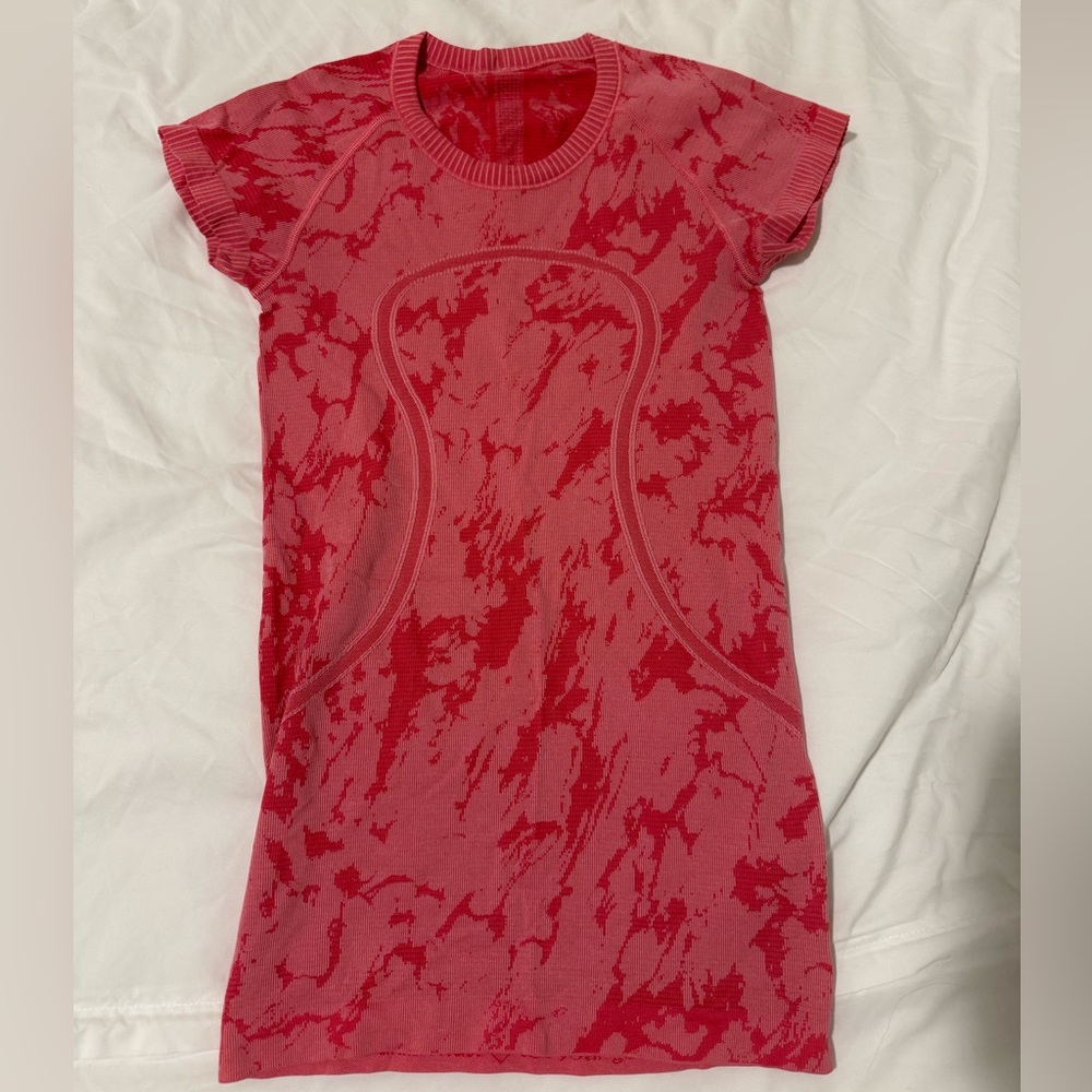 Lululemon top size 2!